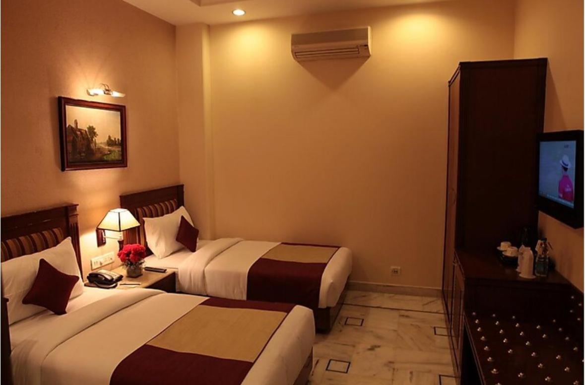Hotel Florence Inn, Karol Bagh, New Delhi, 2 Min From Metro Exterior foto